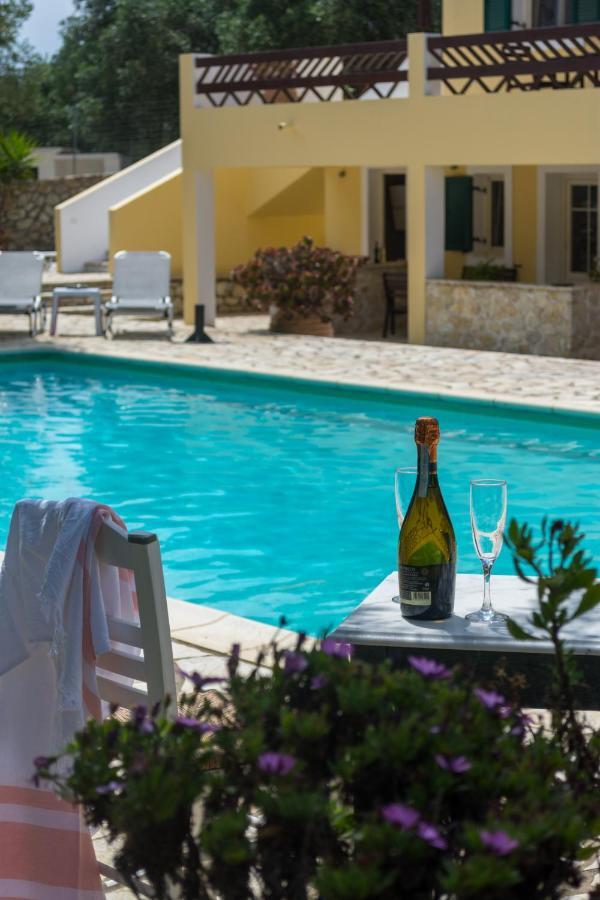 Villa Elaia Suites & Apartments No.1 Gaios Extérieur photo