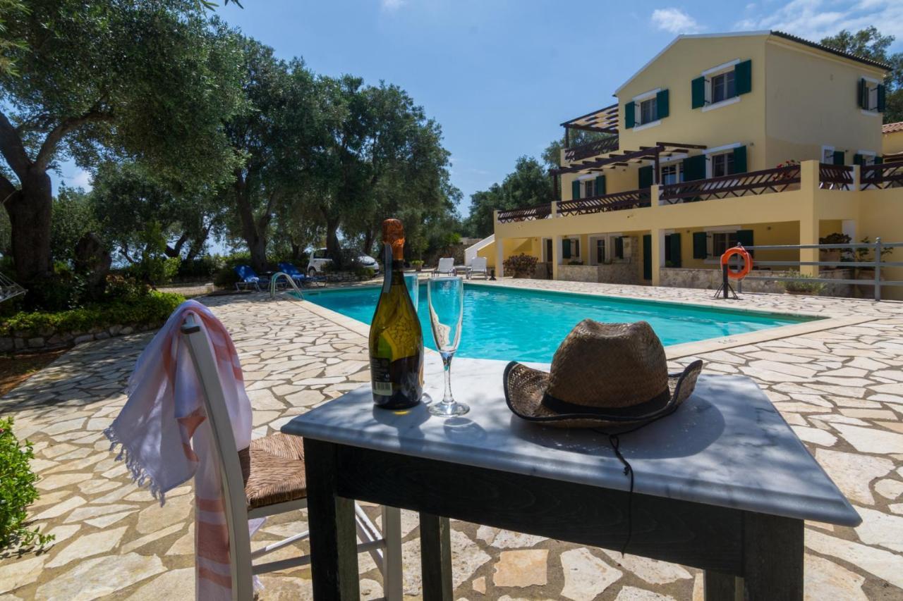 Villa Elaia Suites & Apartments No.1 Gaios Extérieur photo